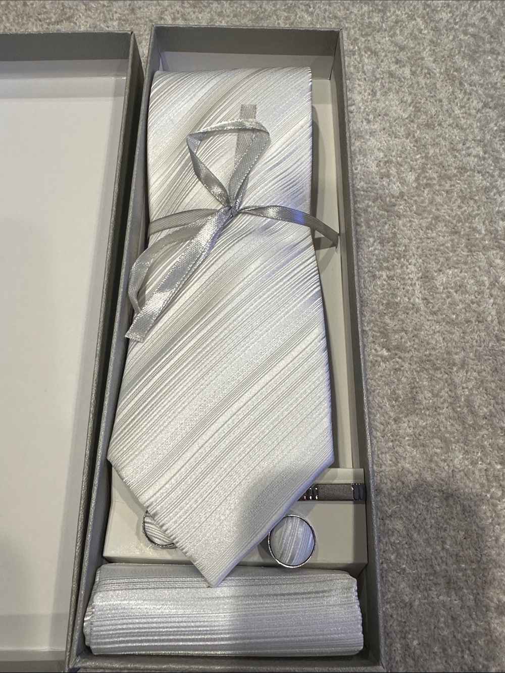 Silver Satin Diagonal Stripe Tie Set100% silk